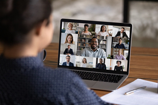 Cara membuat Breakout Rooms Zoom, sumber foto: (Fizkes) by Unsplash.com