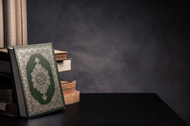 Ilustrasi Mushaf Al-Quran. Foto: freepik.com/meen-na