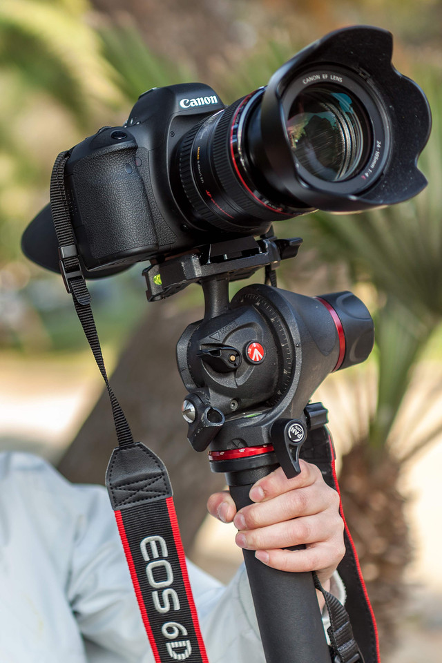 Ilustrasi monopod. Foto: Shutterstock