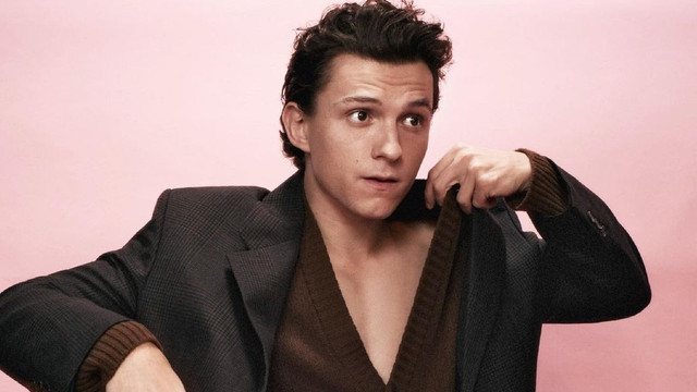 Tom Holland Pamer Otot di Iklan Prada, Begini Reaksi Histeris Penggemar. Foto: dok. Instagram