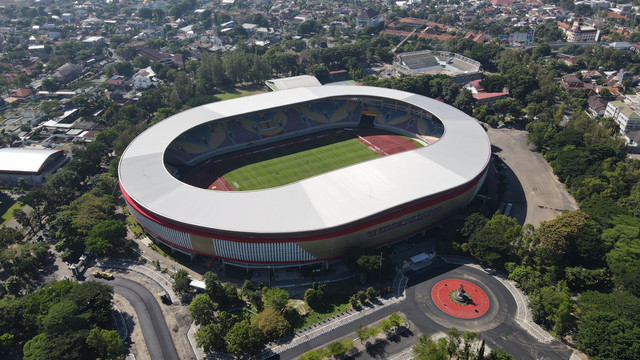 Stadion Manahan, Solo. Foto: Nasrul Ma Arif/shutterstock