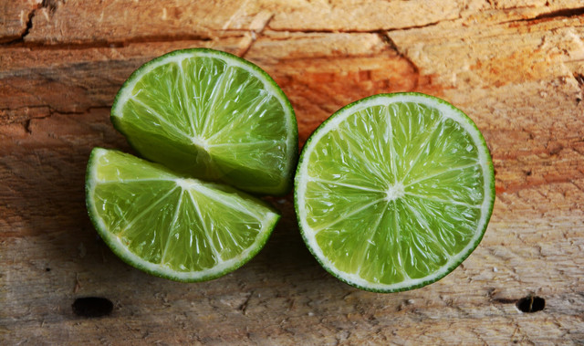 Ilustrasi jeruk nipis. Foto: Pixabay.com