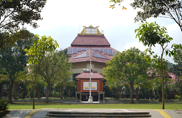 Rektorat Unnes. unnes.ac.id