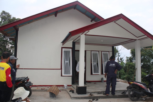 Pertama di Canduang, Masyarakat Jorong Bingkudu Bersatu Bangun Rumah Anak Yatim
