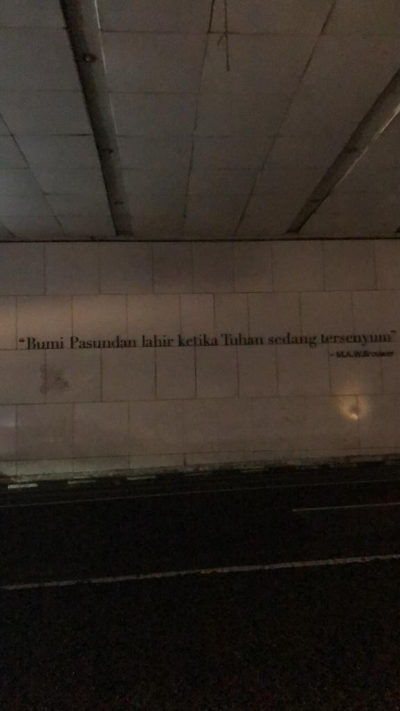 Jalan Asia Afrika, Bandung. Sumber : Natasya Aprillia