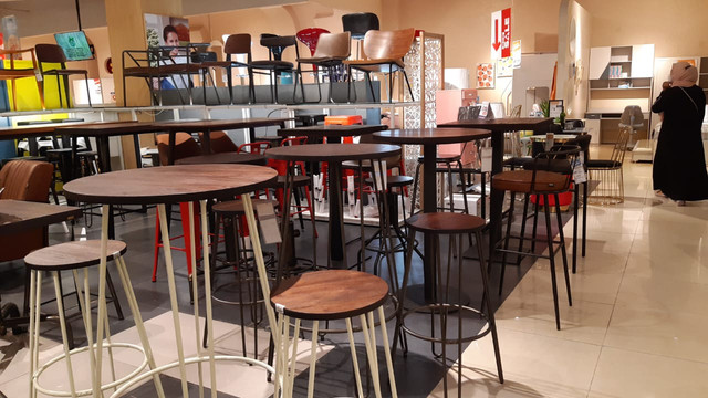 Photo koleksi Enggar (Suasana Pasar Modern/Mall)