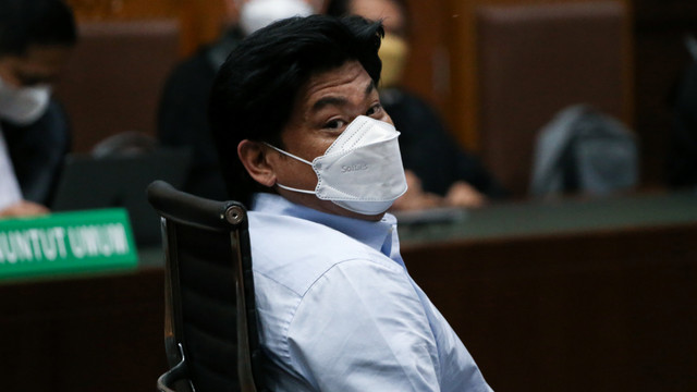 Terdakwa Presiden Komisaris PT Trada Alam Minera Heru Hidayat bersiap menjalani sidang vonis di Pengadilan Tipikor, Jakarta, Selasa (18/1/2022). Foto: Rivan Awal Lingga/ANTARA FOTO