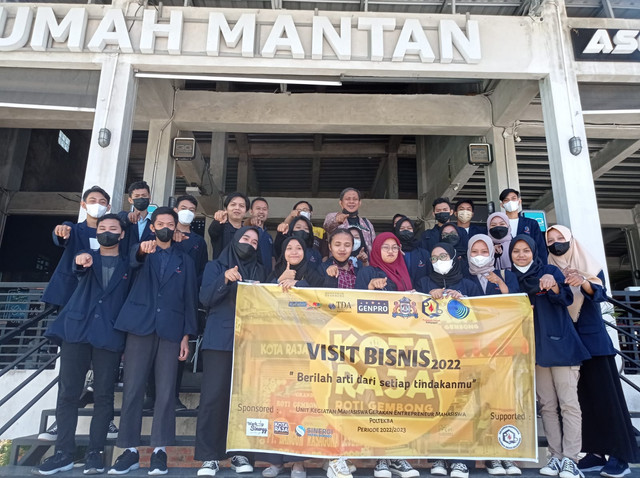 Visit bisnis TDA Kalimantan dengan GEMa Poltekba dan TDA Kampus Balikpapan. dok
