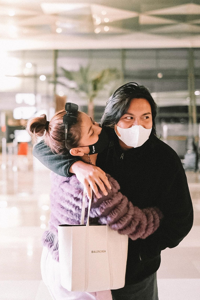 Awkarin dan Gangga Kusuma. Foto: Instagram/@awkarin