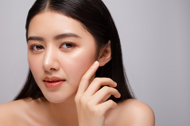 Ilustrasi alis perempuan. Foto: Shutter.B/Shutterstock