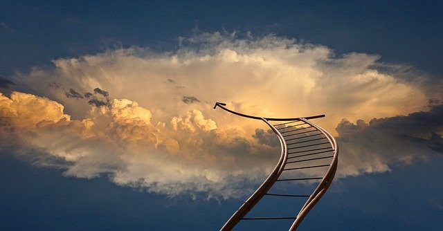 Ilustrasi perjalanan roh yang baru meninggal, sumber gambar oleh Gerd Altmann dari Pixabay