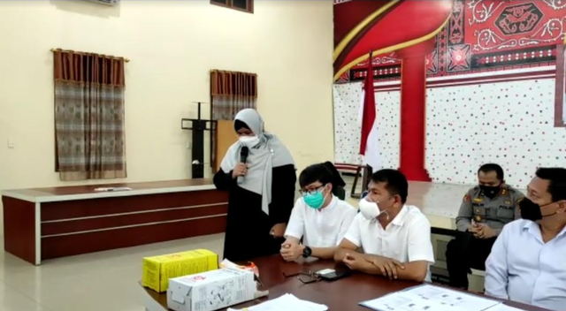 Dokter yang diduga menyuntikkan vaksin kosong ke siswa SD di Medan meminta maaf (istimewa)