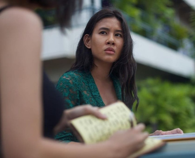 Shenina Cinnamon dalam film 'Penyalin Cahaya'. Foto: Instagram