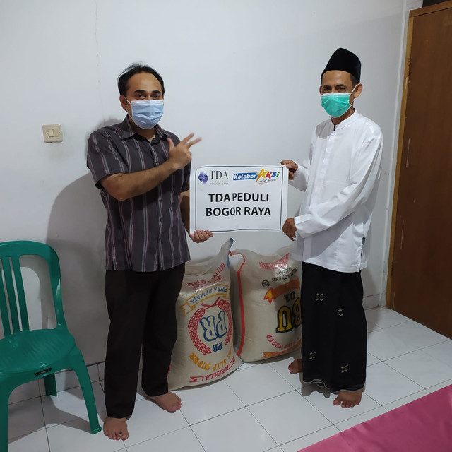 Donasi beras untuk pesantren tahfidz. dok