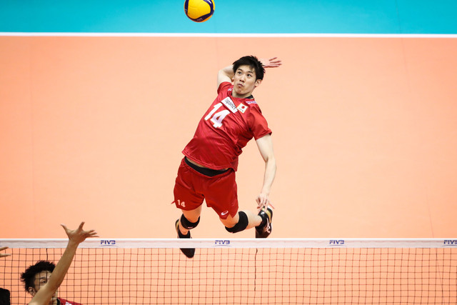 Gerakan Spike Dalam Bola Voli. (Foto: Volley World)