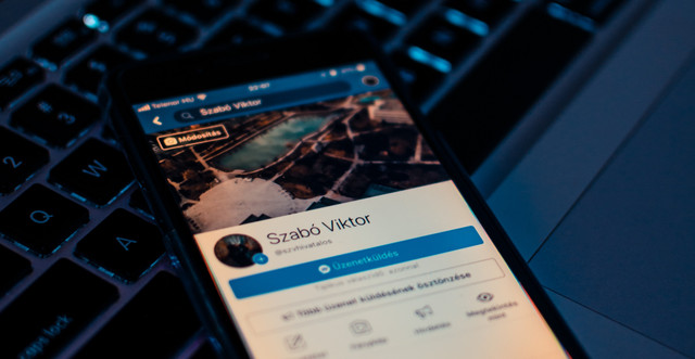 Ilustrasi Nama Facebook. Foto: Szabo Viktor/unsplash