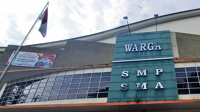 Sekolah Menengah Atas (SMA) Warga, Solo.  FOTO: Tara Wahyu
