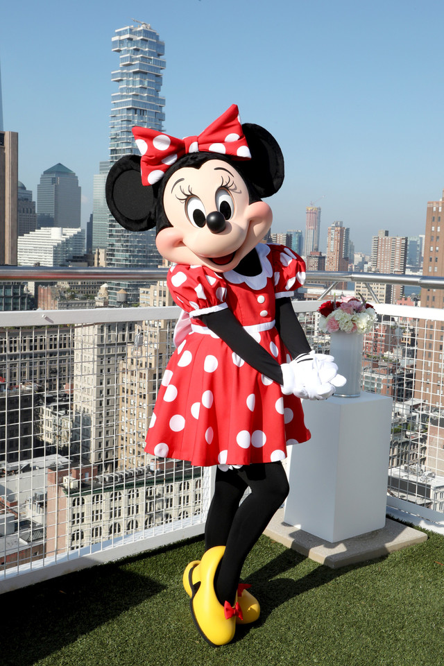 Kostum original Minnie Mouse sejak tahun 1928. Foto: Anna Webber/Getty Images