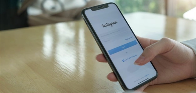 Ilustasi nama efek di Instagram. Foto: freepik.com/wichayada