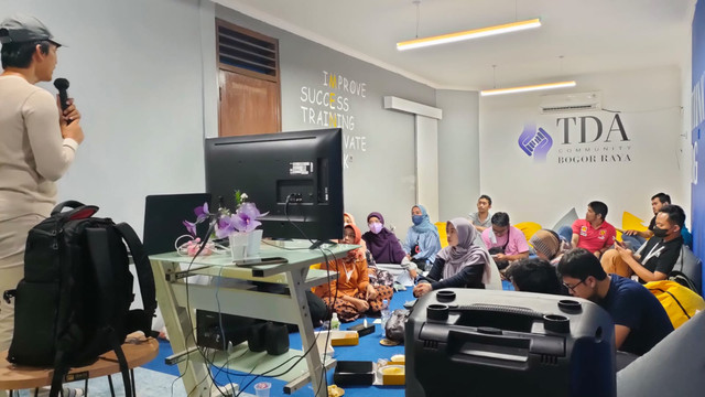 Pengurus TDA Bogor Raya menggelar seminar mini untuk scale up bisnis. dok