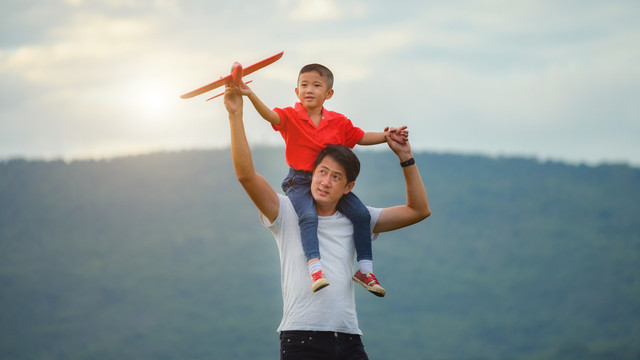 Ilustrasi bapak dan anak. Foto: PK Studio/Shutterstock