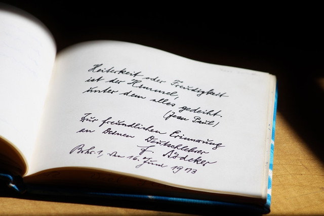 Ilustrasi Puisi. (Foto: Counselling by https://pixabay.com)