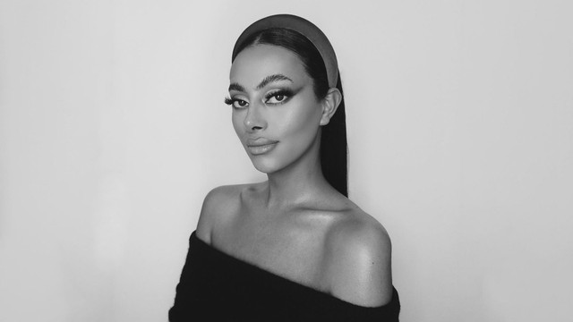 Emira D'Spain, model transgender kulit hitam pertama Victoria's Secret. Foto: Instagram/@xoxoemira