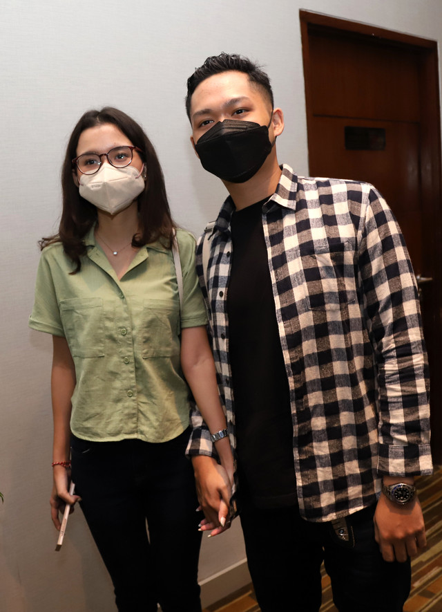 Azriel Hermansyah dan Sarah Menzel. Foto: Ronny