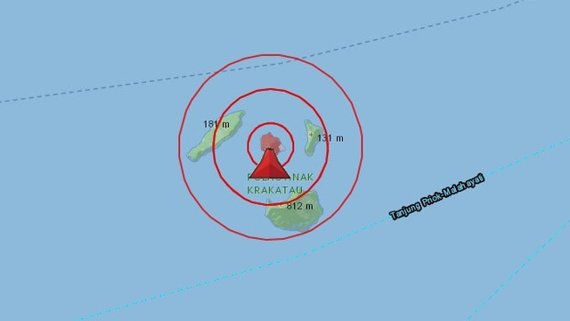 Gunung Anak Krakatau erupsi. Foto: magma.esdm.go.id