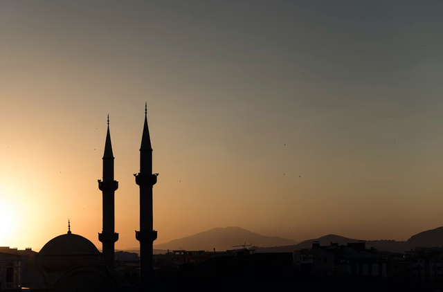 Ilustrasi bukti cinta kita kepada nabi dan Rasul. Foto: unsplash.com/@aliarifsoydas