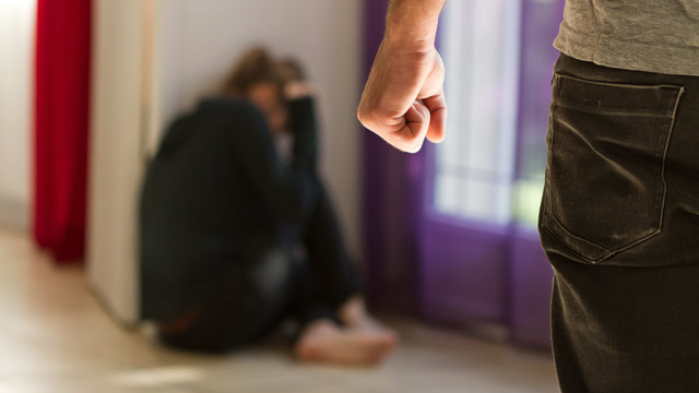 Ilustrasi KDRT. Foto: sdecoret/Shutterstock