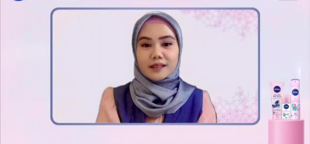 Ahli dermatologis dr. Ika Anggraini, Sp. DV.