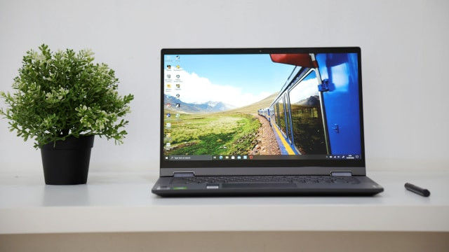 Lenovo IdeaPad Flex 5i. Foto: Aditia Noviansyah/kumparan