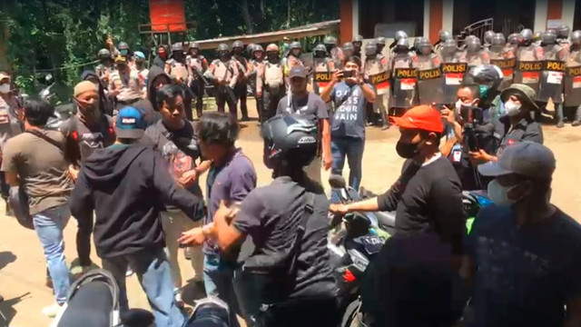 kerusuhan saat pengkuran lahan di Wadas, Kecamatan Bener, Kabupaten Purworejo, Selasa (8/2/2022). Foto: Dok. Istimewa