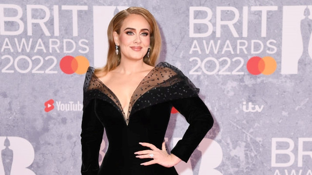 Adele di Brit Awards 2022. Foto: Gareth Cattermole/Getty Images