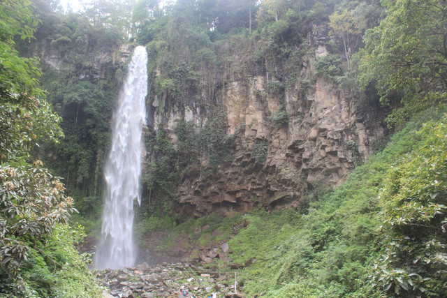 Grojogan Sewu di Tawangmangu Solo (Foto Ali)