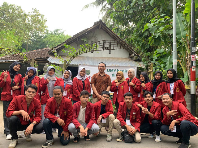 Doc : KKN UMY 098 2022