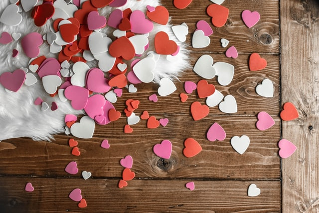 Hukum merayakan hari valentine menurut islam. Sumber: www.unsplash.com