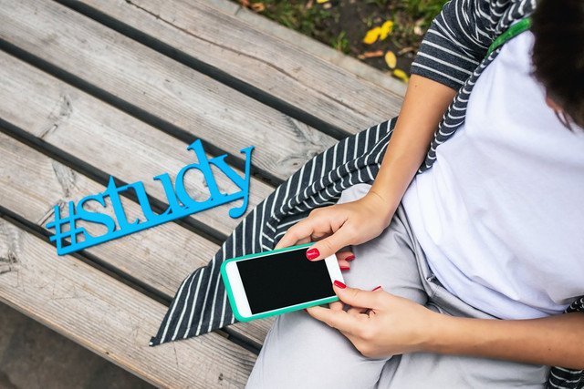 Contoh Soal Passive Voice Bahasa Inggris dan Jawabannya, Foto: Pexels/Artem Beliaikin 