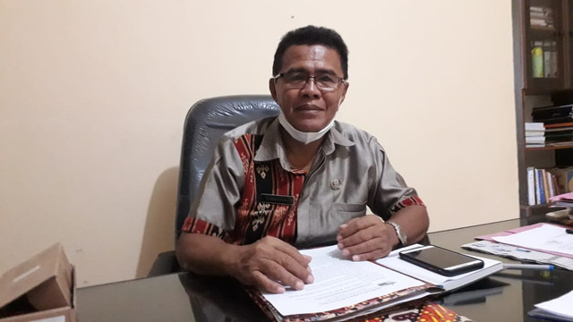 Kepala Dinas Sosial Kabupaten Sikka Rudolfus Ali.