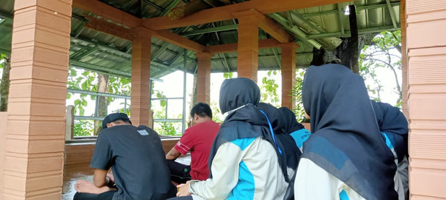 Dok, Mahasiswa KKNT desa Karangpatihan, Pulung, Ponorogo.