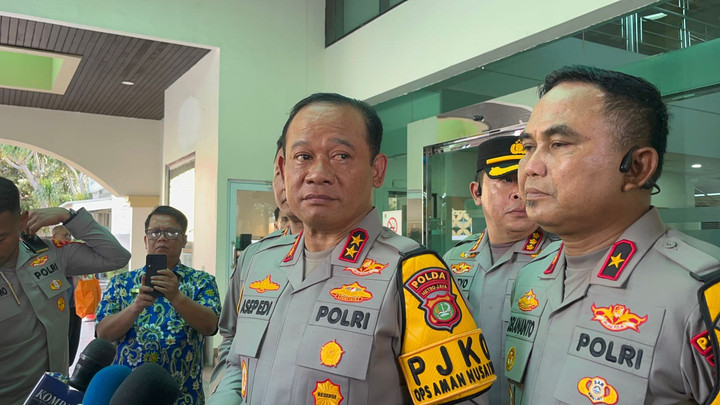 Onlayn rus pornosi: ertalab mast Ular mushuk BDSM ichiga yonayotgan sham yopishib