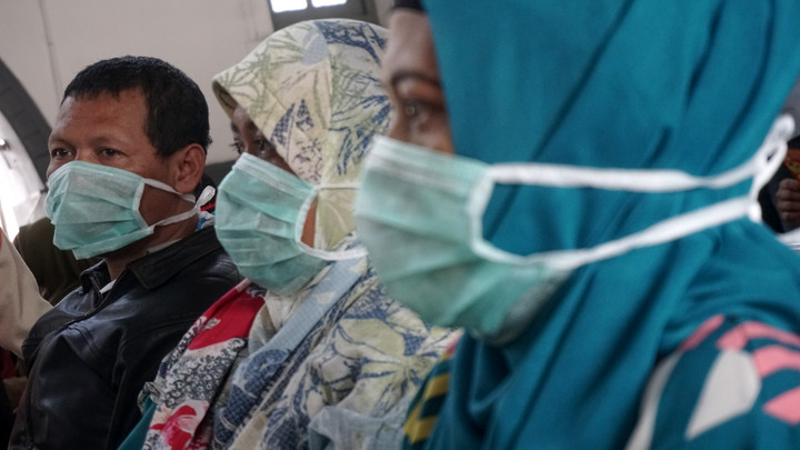 Dush uchun jinsiy aloqa gif Koroleva va Tarzan porno video