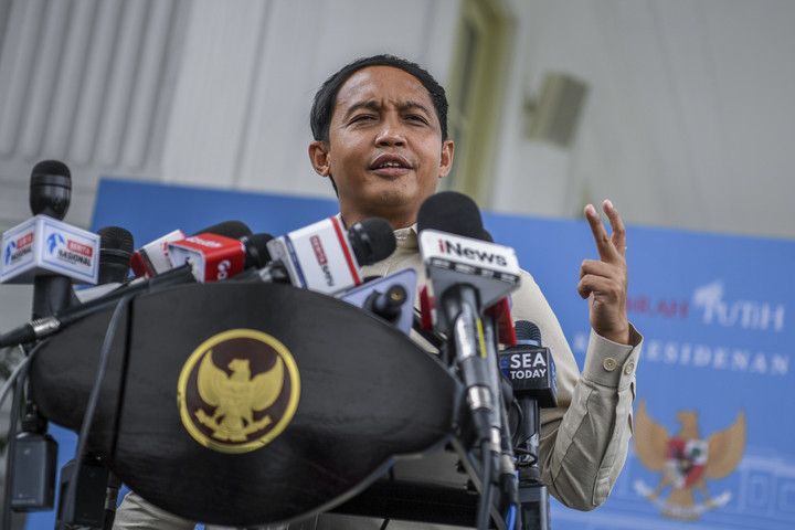 Ogzaki jinsiy aloqa tojikcha Qizning ogzi videoga tushdi