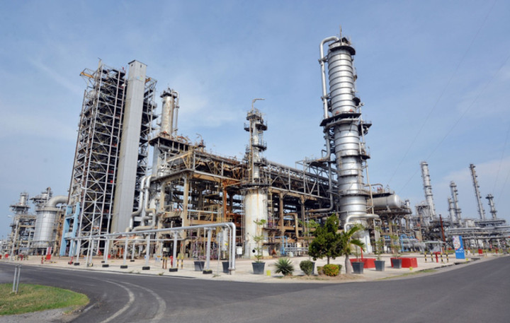 Peran BUMN dalam Membangun Perekonomian Nasional | kumparan.com