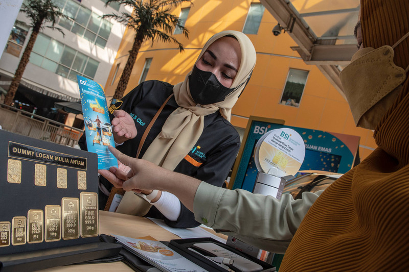 Harga Emas Antam Turun ke Rp 2.956.000 per Gram, Galeri 24 Rp 2.984.000 per Gram