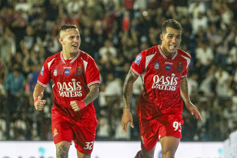 Super League: Dihiasi Gol Bunuh Diri & Kartu Merah, Persijap Tekuk Madura United