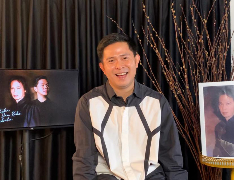 Cakra Khan 'Duet' dengan Chrisye di Lagu Ketika Tangan Dan Kaki Berkata