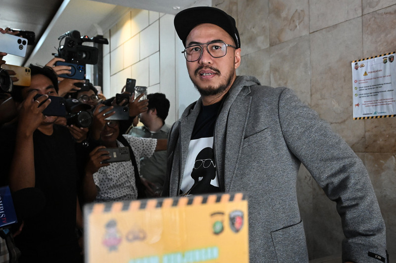 Tanggapan Pandji Pragiwaksono soal Dukungan Wapres Gibran dalam Polemik Mens Rea