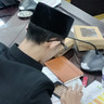 Anggota DPRD Jember Main Game Saat Rapat